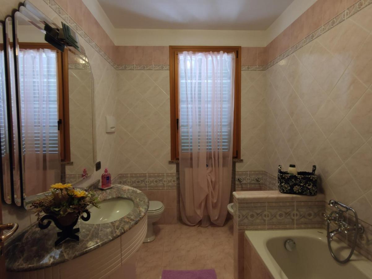 Relax In Collina A Due Passi Dal Mare Apartment Torriana Exterior photo
